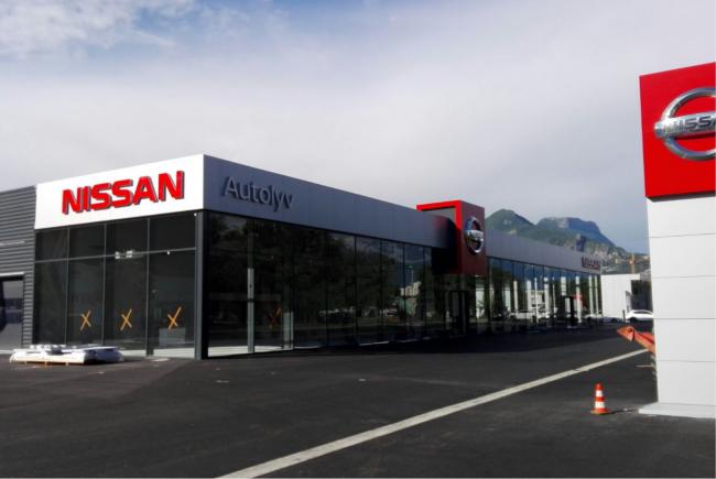 Nissan Grenoble